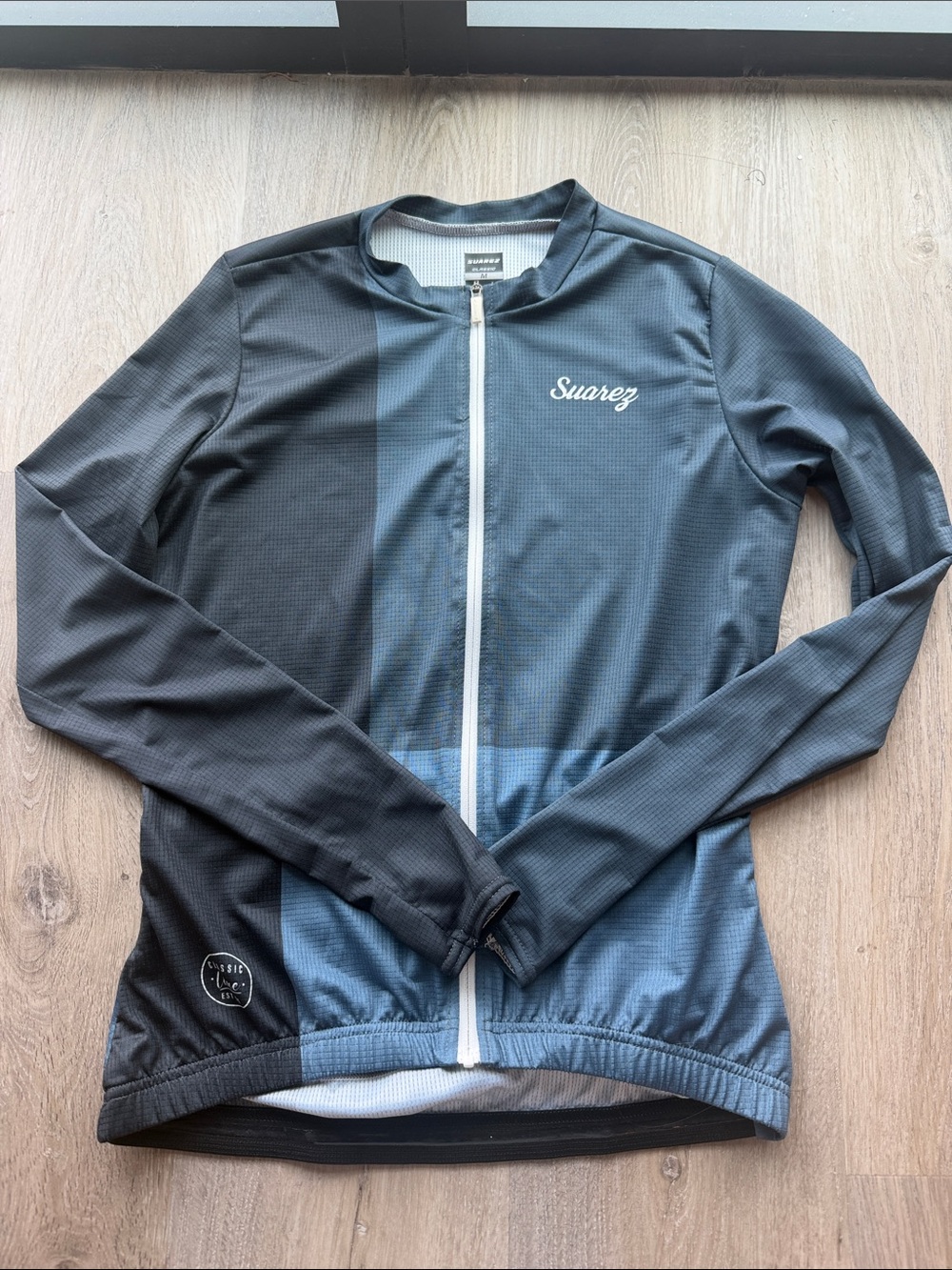 Suarez Women's Lightweight Long-Sleeve Cycling Jersey- Charcoal & Blue